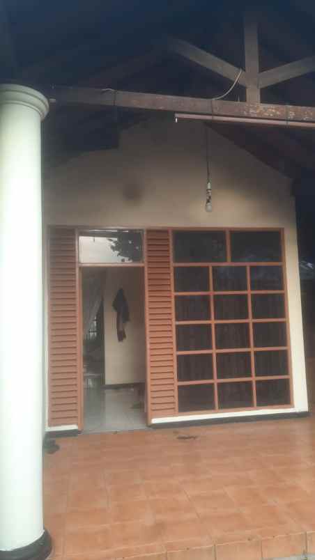 dijual rumah jl kesehatan