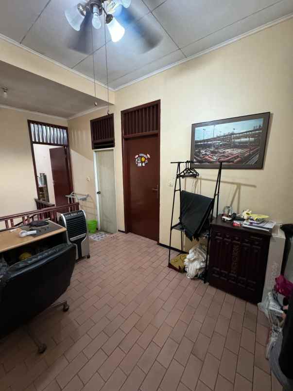 dijual rumah jl kolonel sugiono pondok