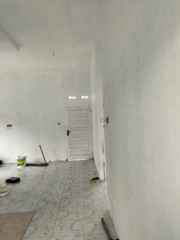 dijual rumah jl kota baru