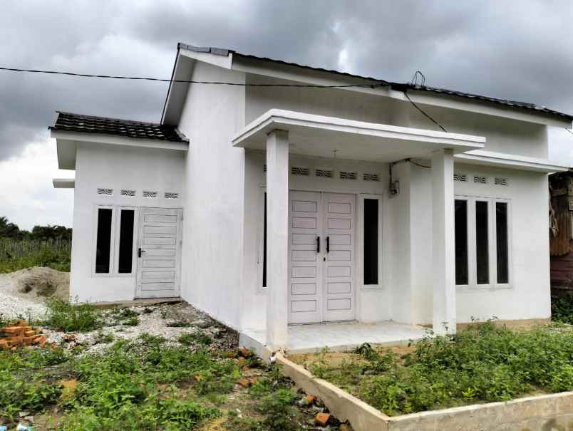 dijual rumah jl kota baru