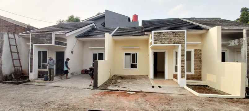 dijual rumah jl kp sawah jatimurni kota