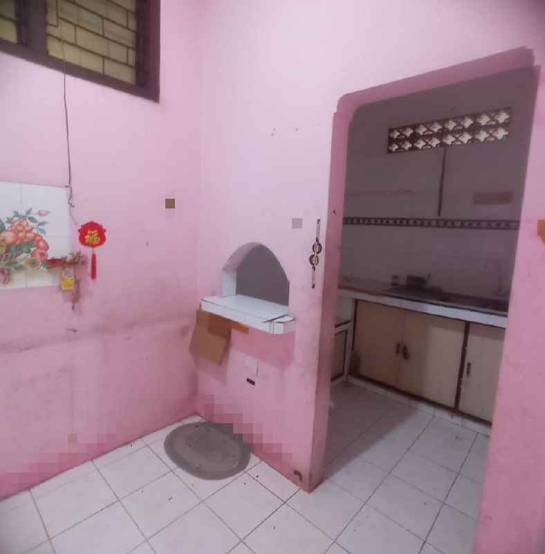 dijual rumah jl lebak surabaya