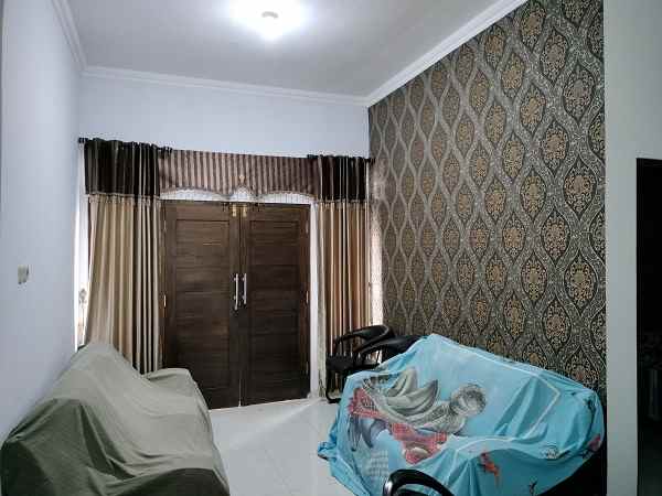 dijual rumah jl lempongsari sariharjo