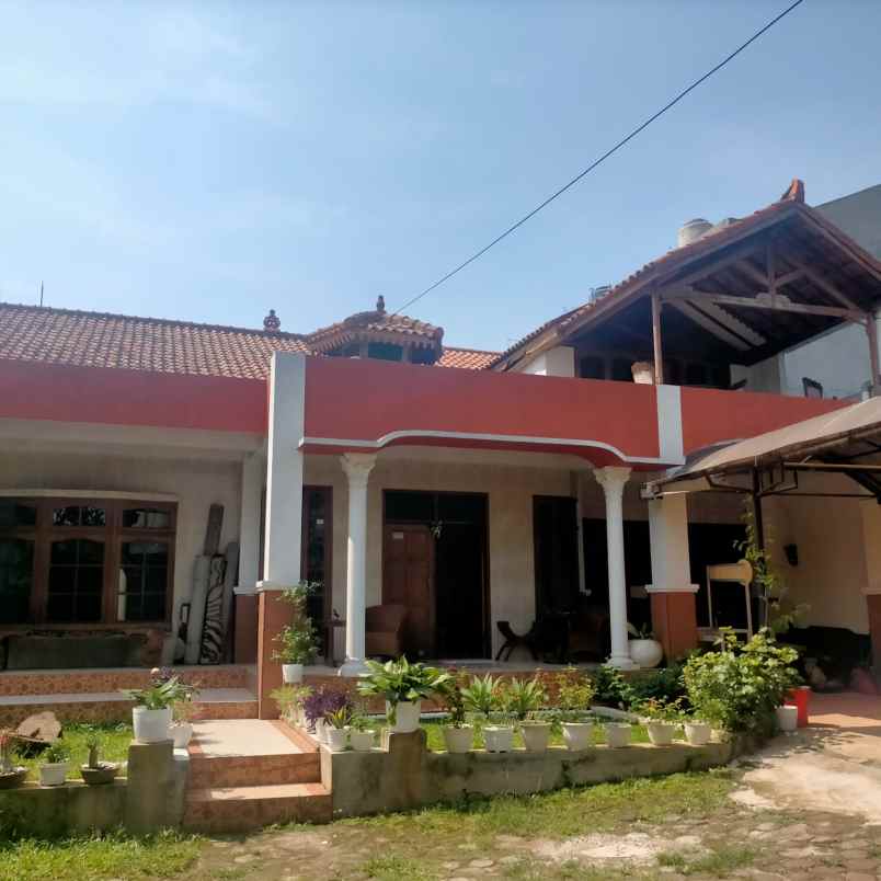 dijual rumah jl mualim