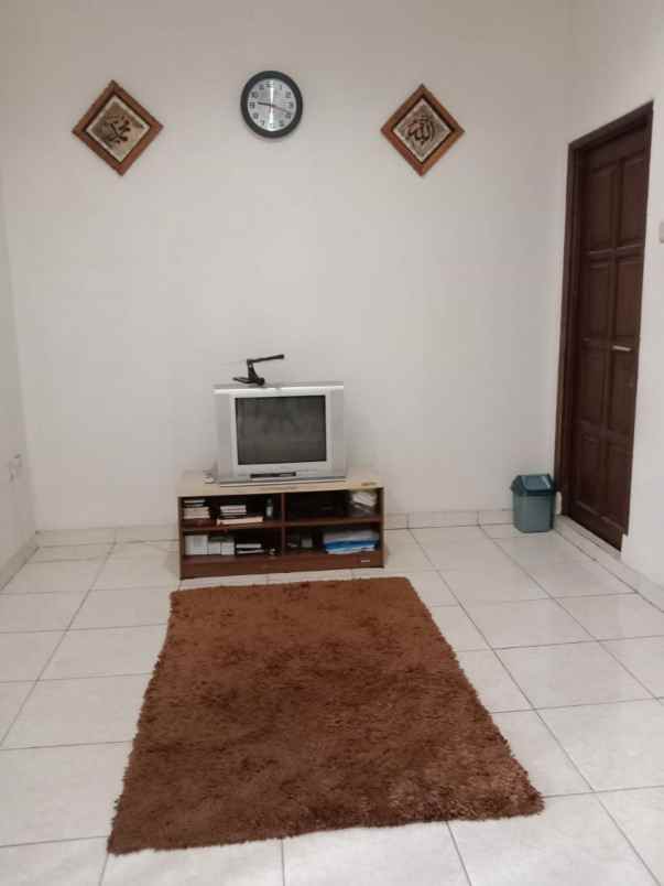 dijual rumah jl pakubuwono cibodas baru