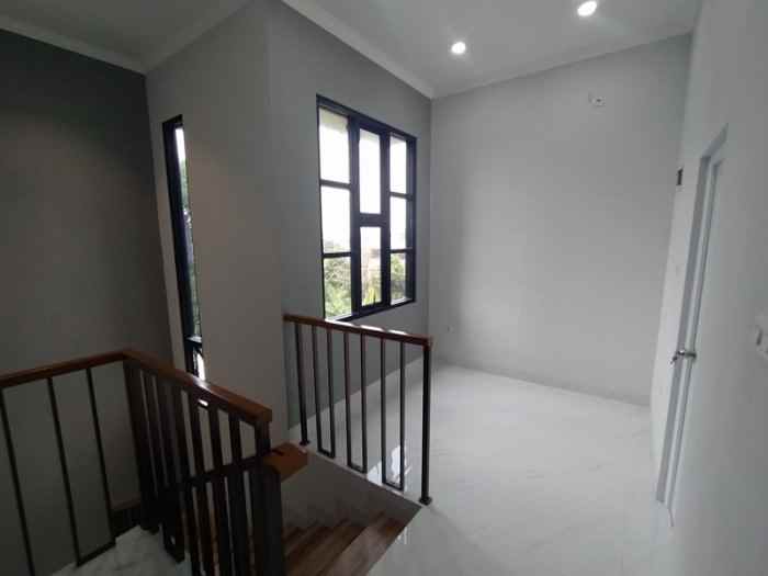 dijual rumah jl palakali