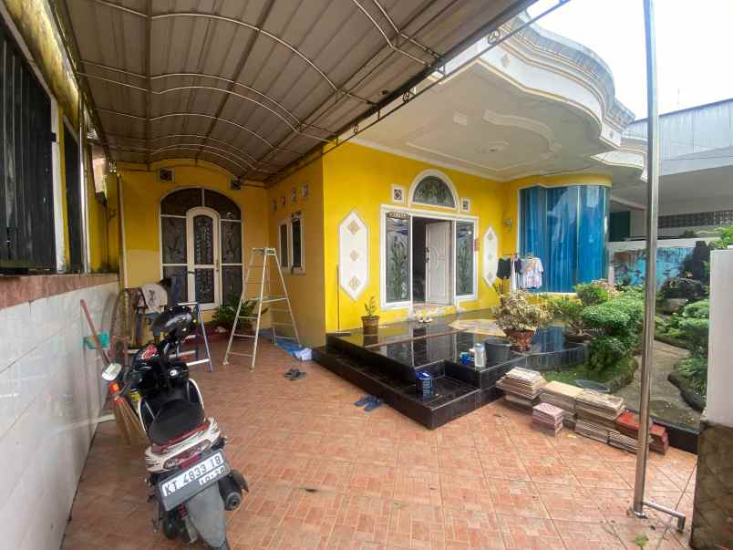 dijual rumah jl pemuda