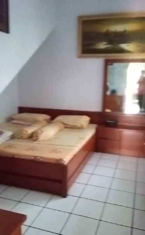 dijual rumah jl pesantren cigadung