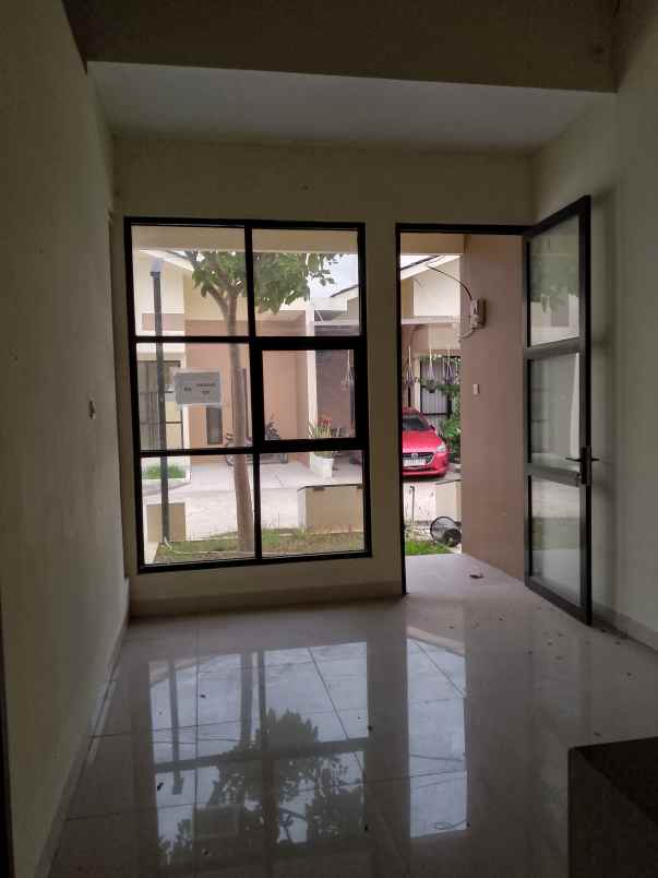 dijual rumah jl pilar sukatani no 2