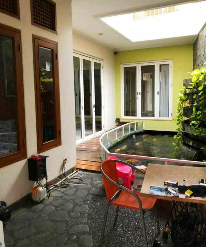 dijual rumah jl pondok kelapa duren