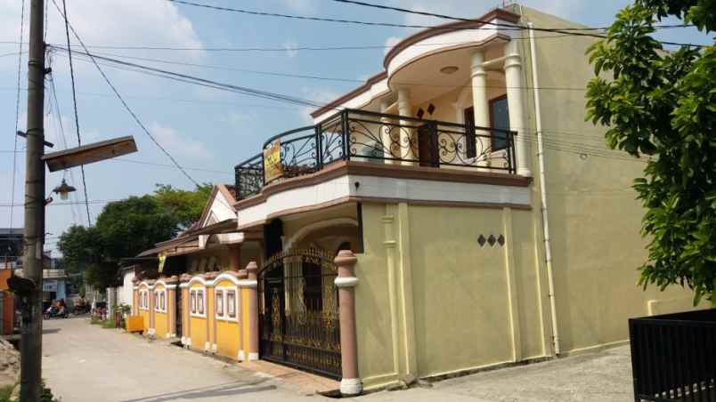 dijual rumah jl pramuka