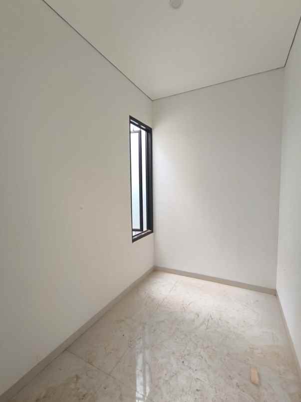 dijual rumah jl pulo asem rawamangun