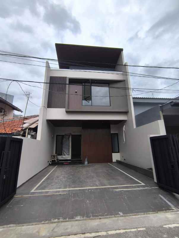 dijual rumah jl pulo asem rawamangun