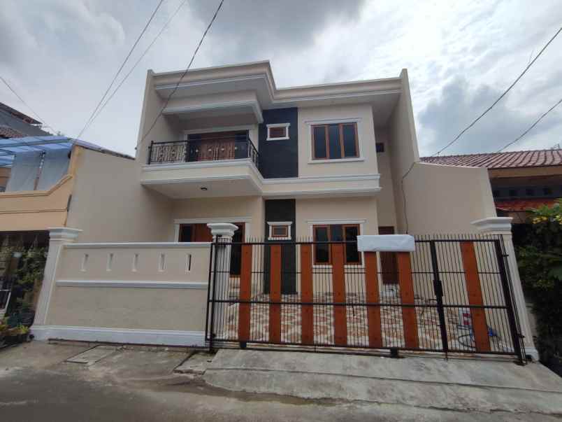 dijual rumah jl rawamangun jakarta timur