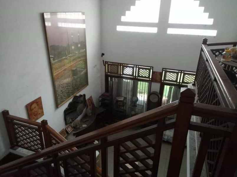 dijual rumah jl raya layur jati kec