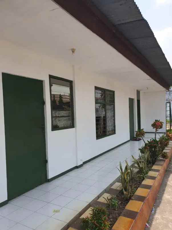 dijual rumah jl raya rungkut menanggal