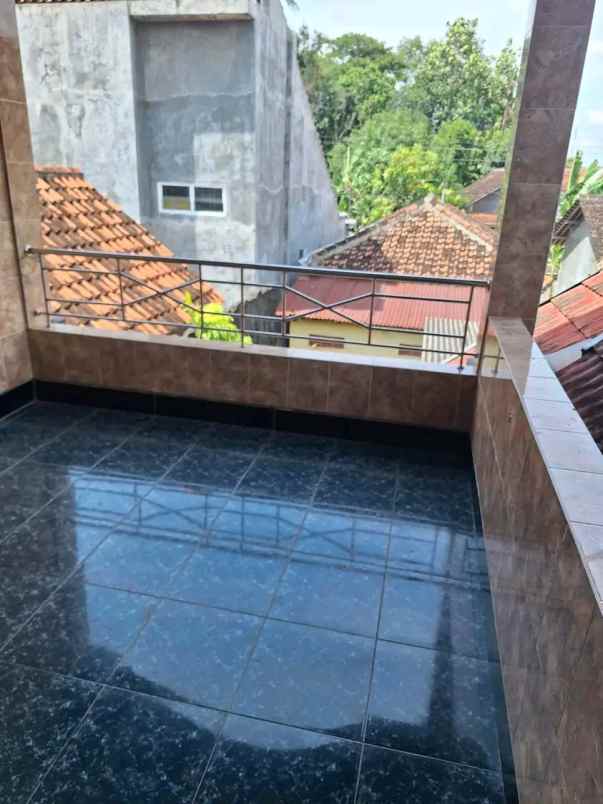dijual rumah jl wonosari km 8