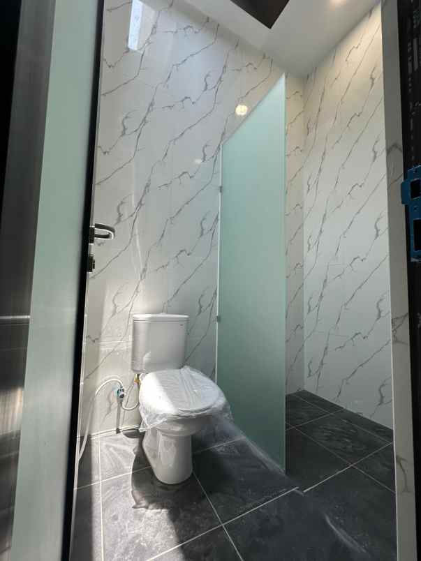 dijual rumah jln palagan km 6 sleman