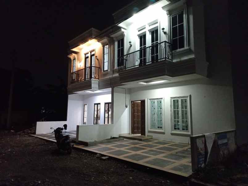 dijual rumah jln raya kalimulya