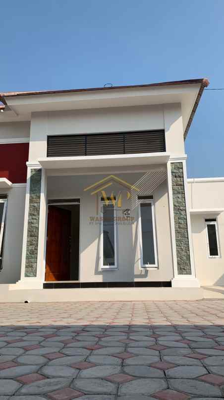 dijual rumah jomboran