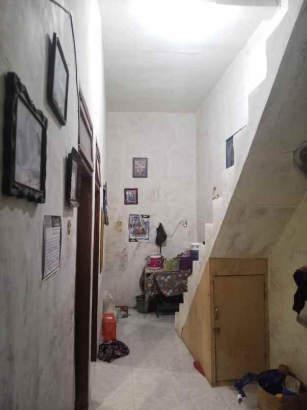 dijual rumah kalilom