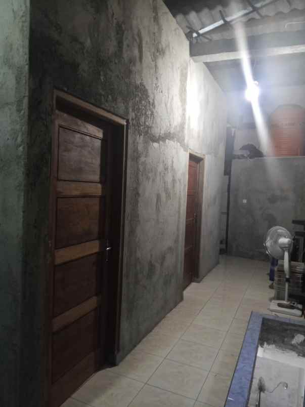 dijual rumah kalilom
