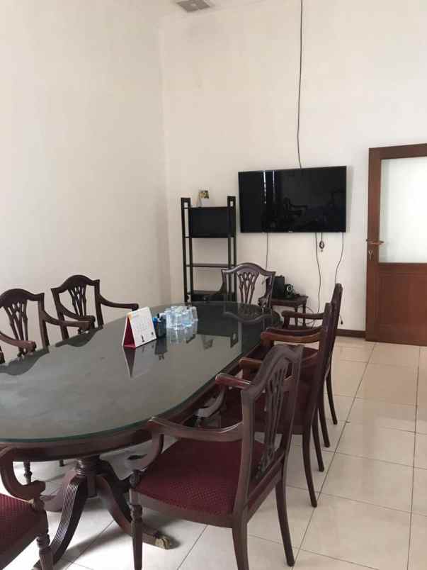 dijual rumah kantor di jl tegal parang selatan