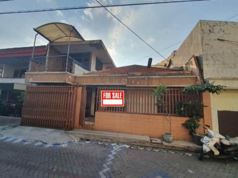 dijual rumah karang asem