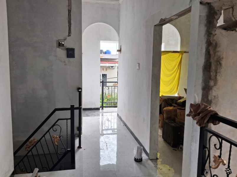 dijual rumah karangrejo