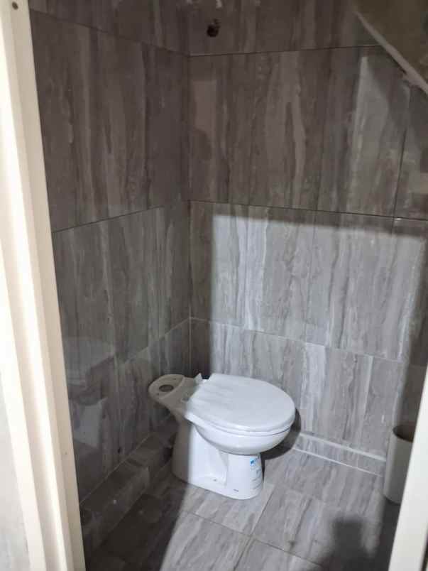 dijual rumah karangrejo