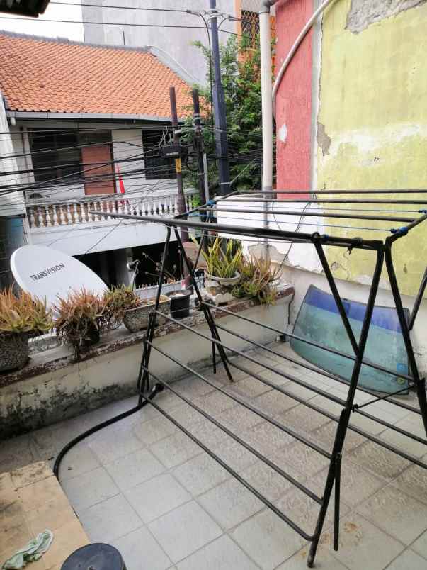 dijual rumah kartini sawah besar