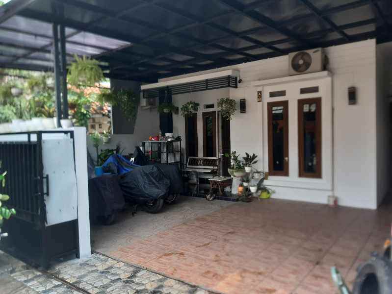 dijual rumah kavling ui sektor barat