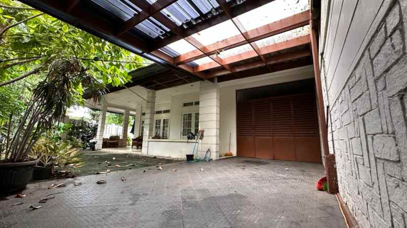 dijual rumah kebayoran baru jl dempo gunung