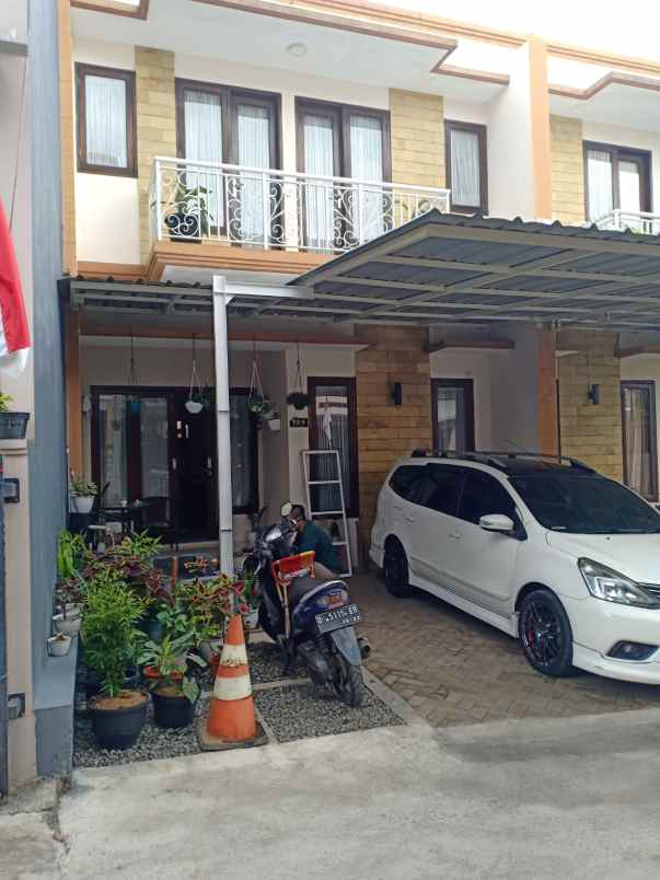 dijual rumah kec sukasari