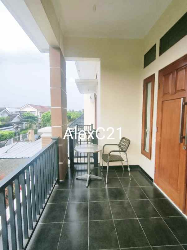 dijual rumah kemang pratama