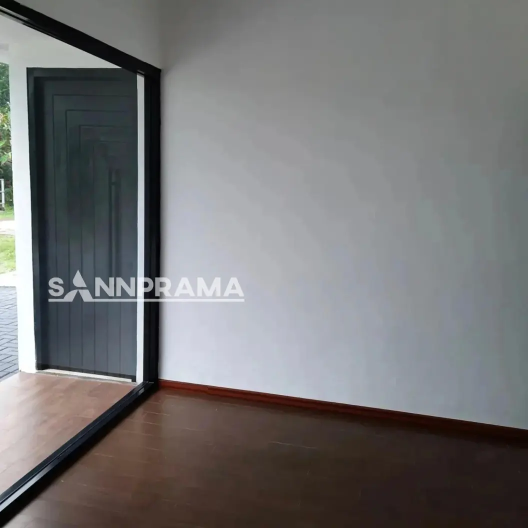 dijual rumah kencana