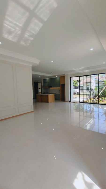 dijual rumah kencana loka bsd city tangsel