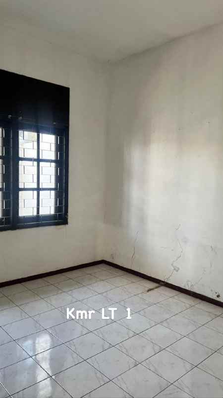 dijual rumah ketintang madya