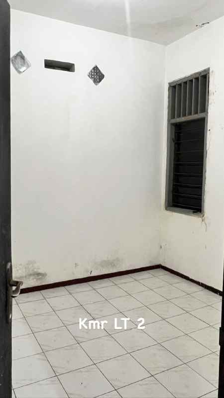 dijual rumah ketintang madya