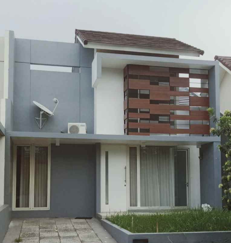 dijual rumah kingstown citraland