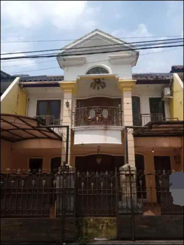 dijual rumah komolek billymoon pondok