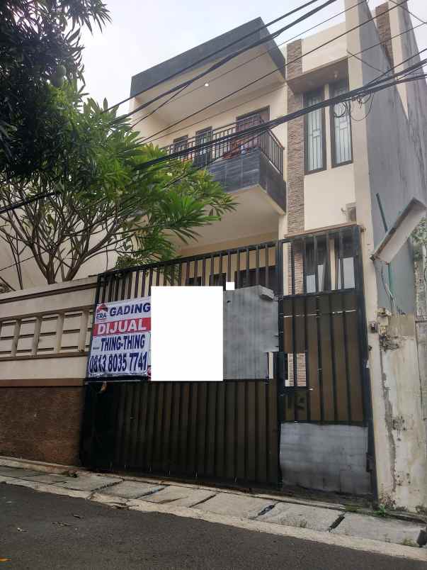 dijual rumah komp walikota kelapa gading