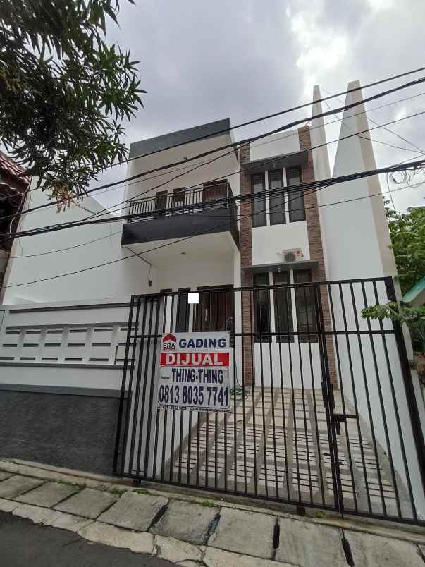 dijual rumah komp walikota kelapa gading