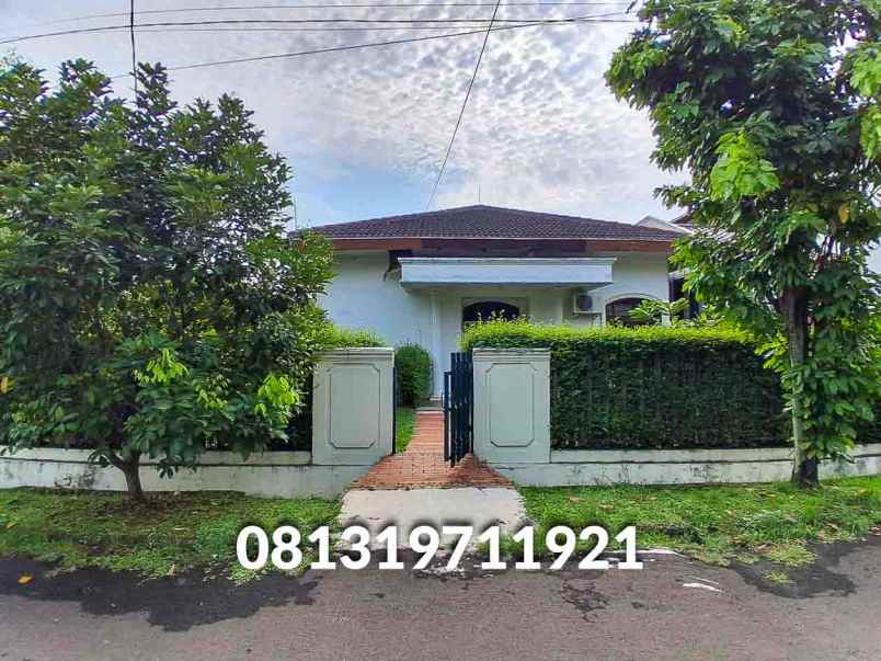 dijual rumah komplek cinere estate blok