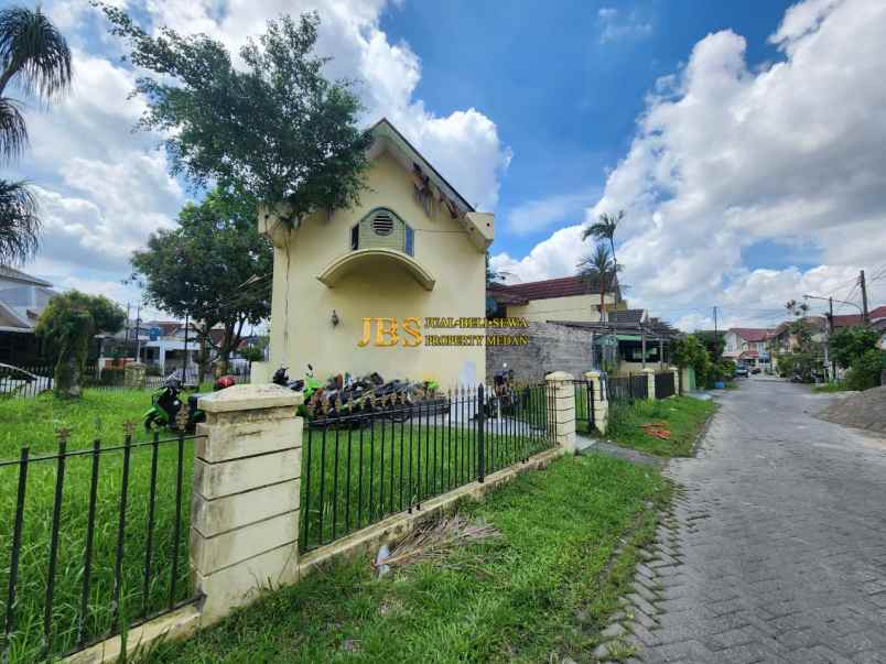 dijual rumah komplek citra wisata