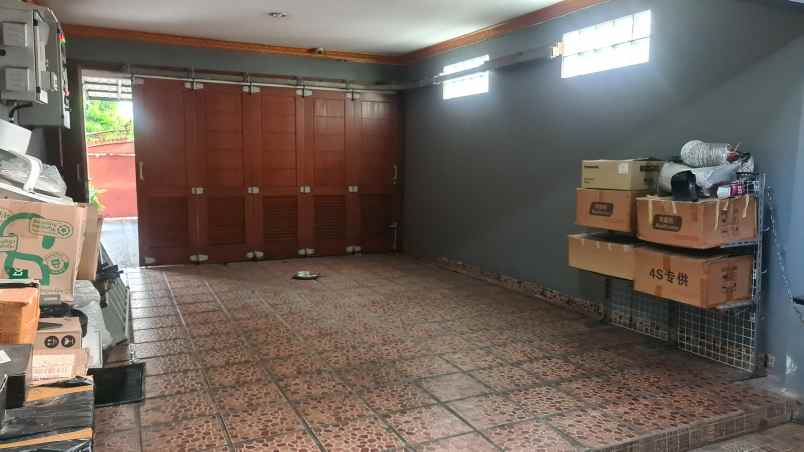 dijual rumah komplek curug indah