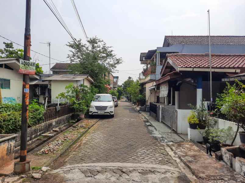 dijual rumah komplek kejaksaan