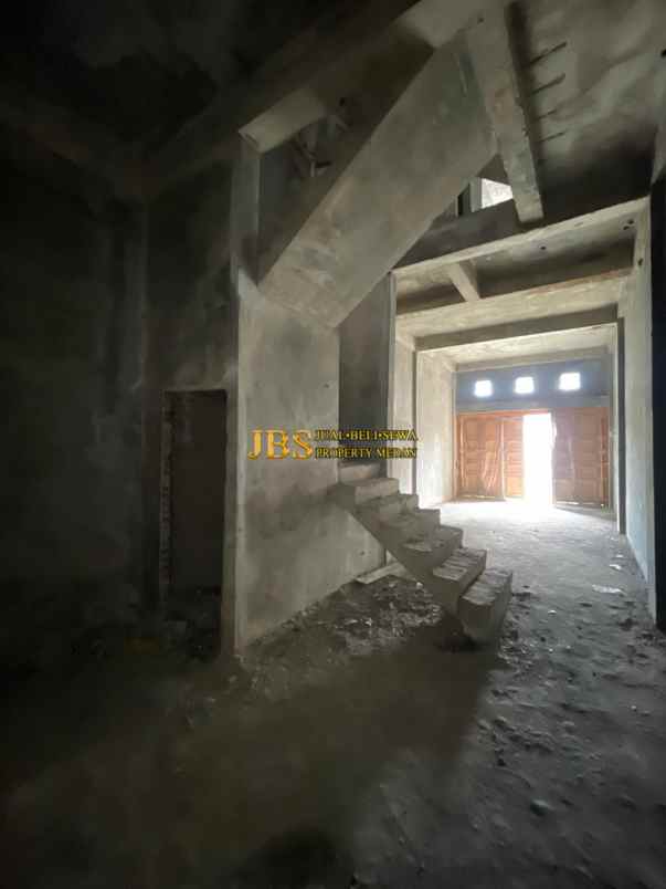 dijual rumah komplek krakatau platinum