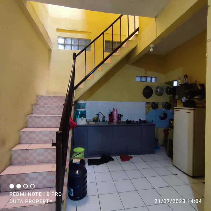 dijual rumah komplek margaasih permai