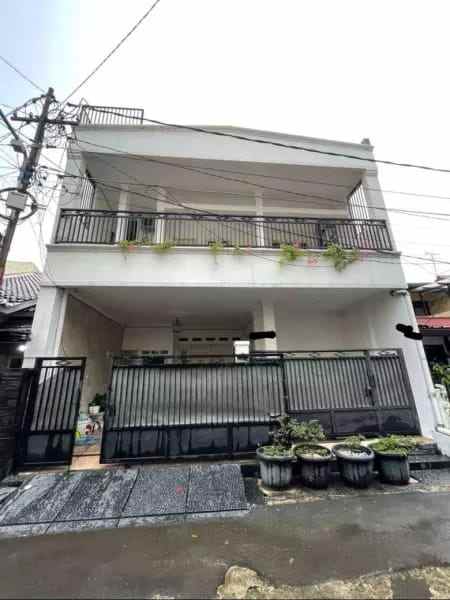 dijual rumah komplek pondok bambu duren